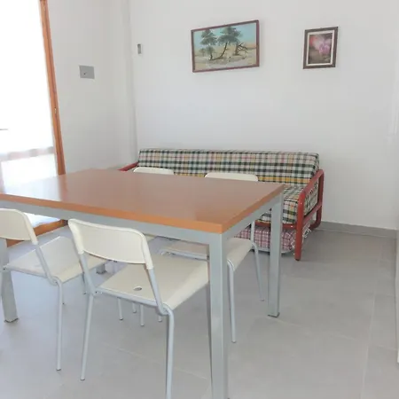 Διαμέρισμα Bright Flat In A With Balcony *
